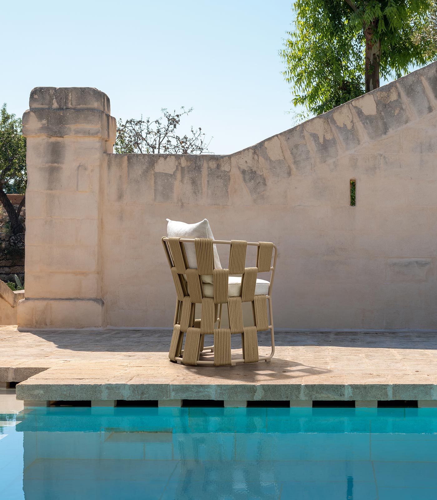 Outdoor Armchairs