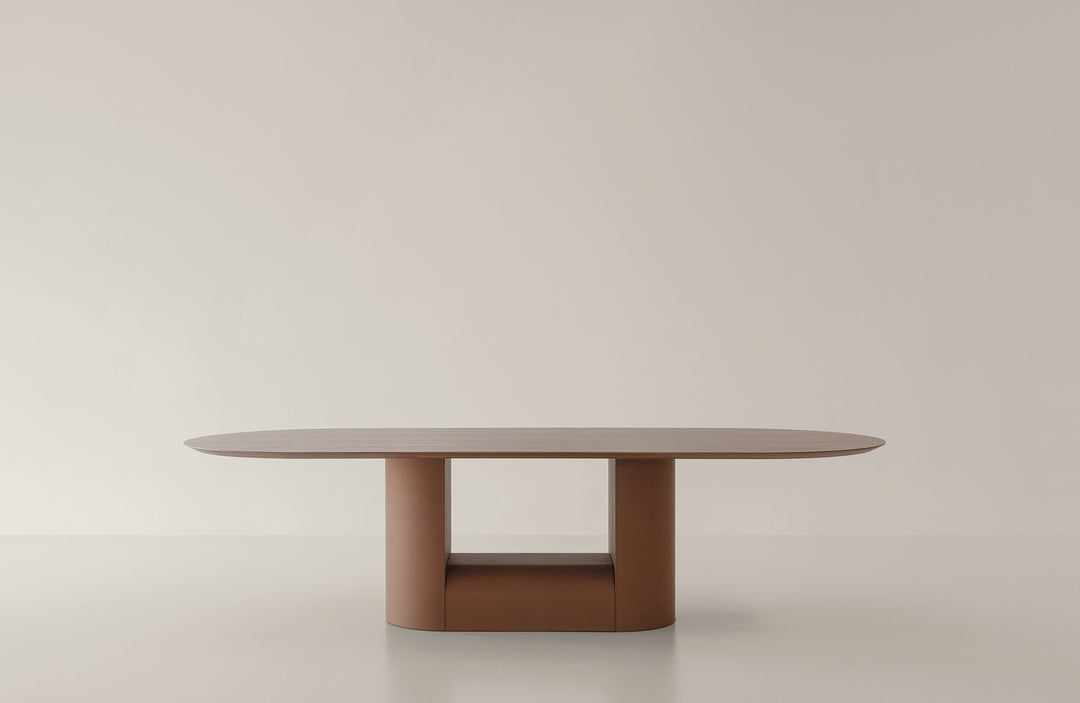 MESA DE COMEDOR FUCSIA