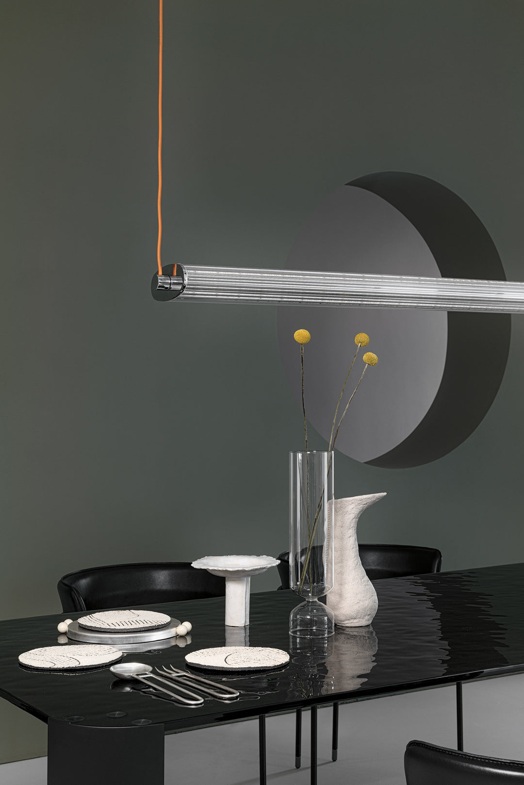 MESA DE COMEDOR FUCSIA