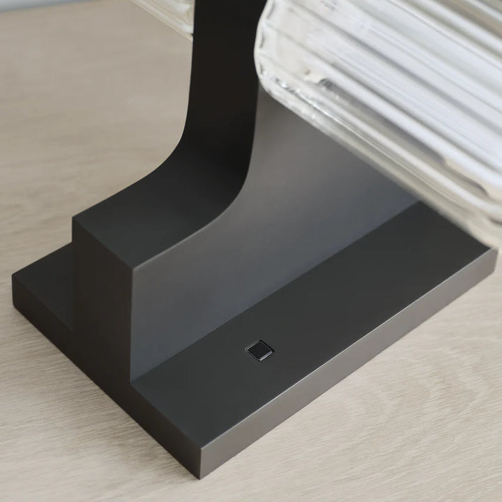 LÁMPARA DE MESA TITAN