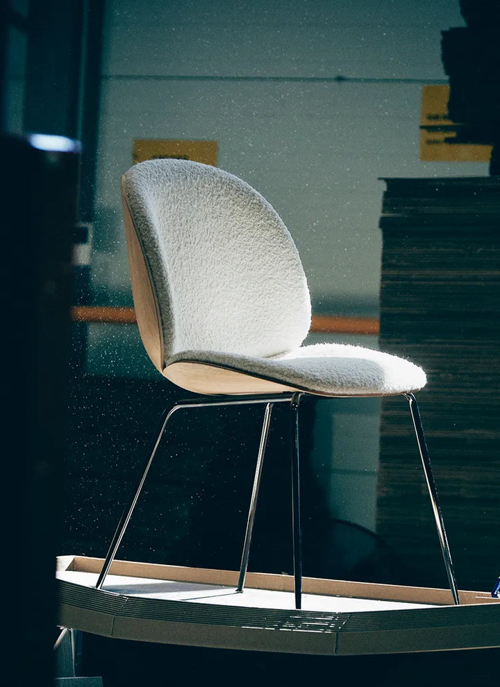 CHAISE DE SALLE À MANGER EN PLACAGE BEETLE