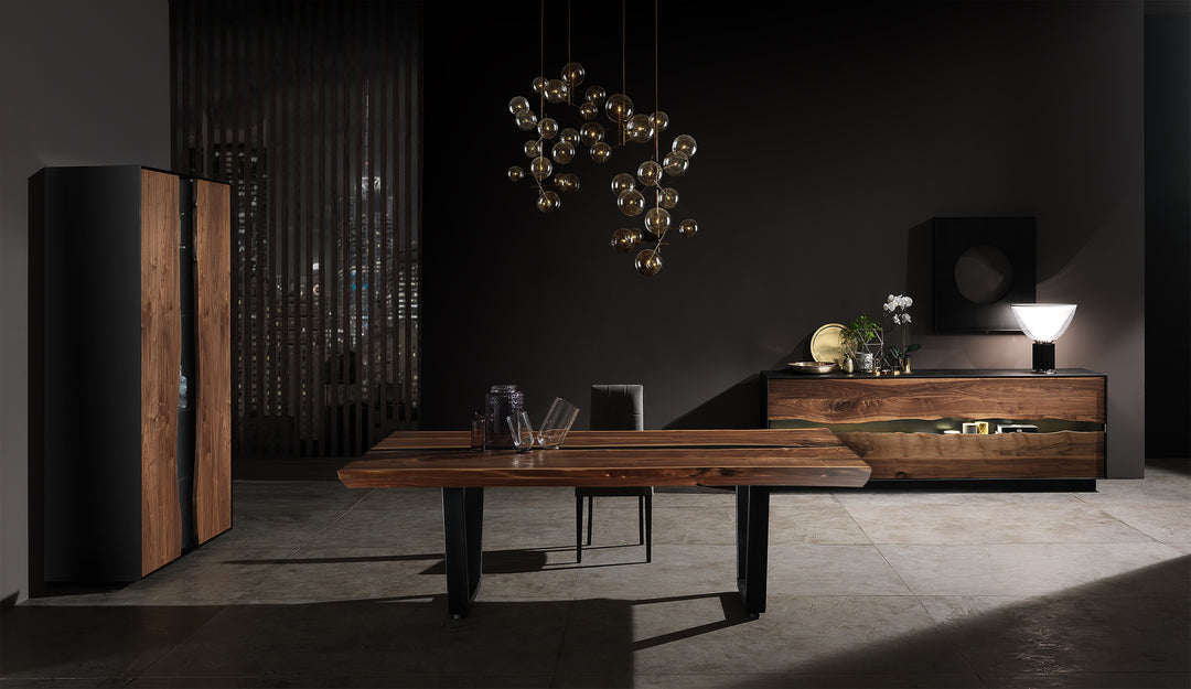 MESA DE COMEDOR FUCSIA