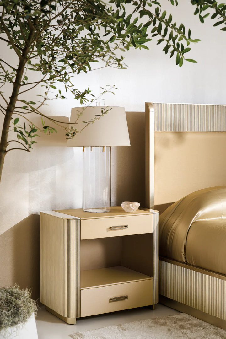 Gold Trim Reeded Queen Bed