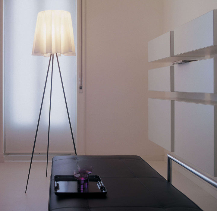 LÁMPARA DE MESA COMPTON EH