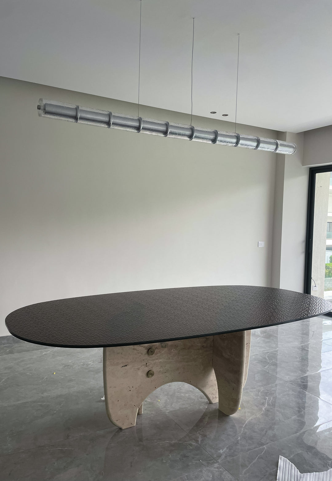 THE POMODORO DINING TABLE
