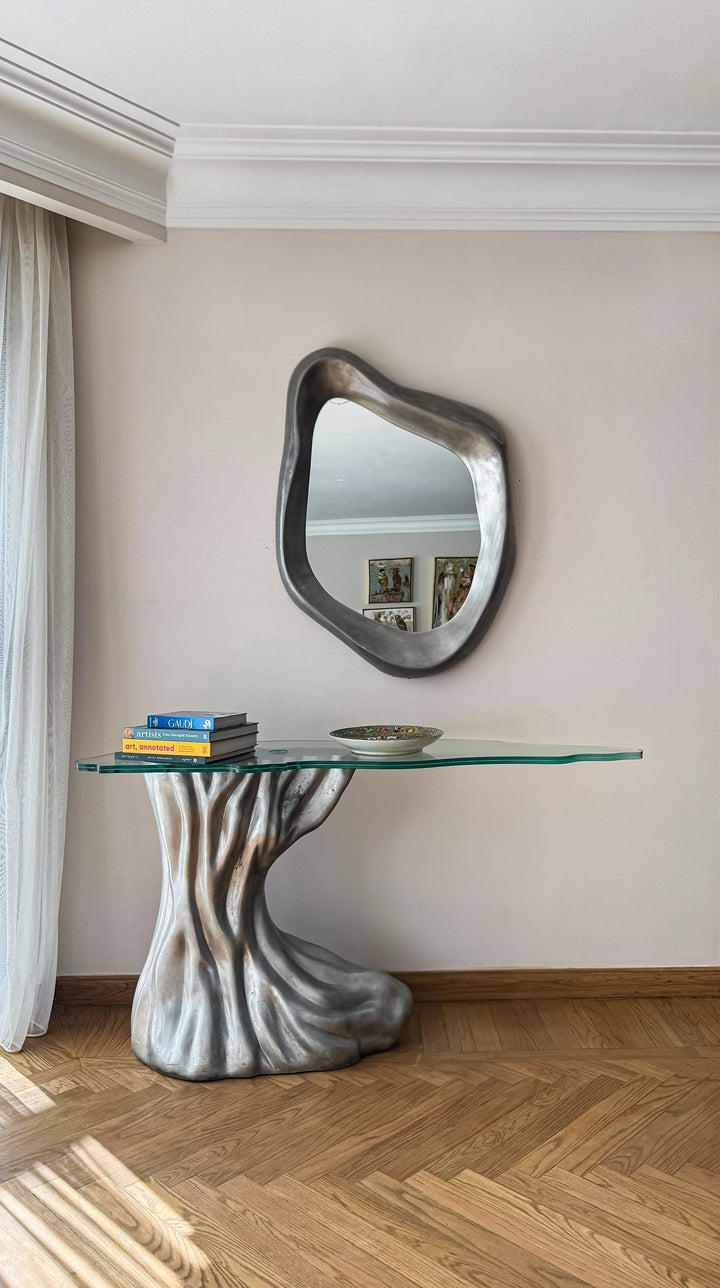 VANGUARD STEEL CONSOLE