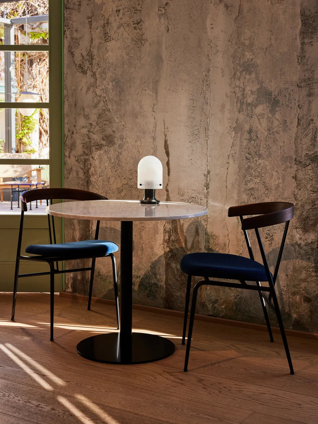 LA MESA DE COMEDOR 1.0
