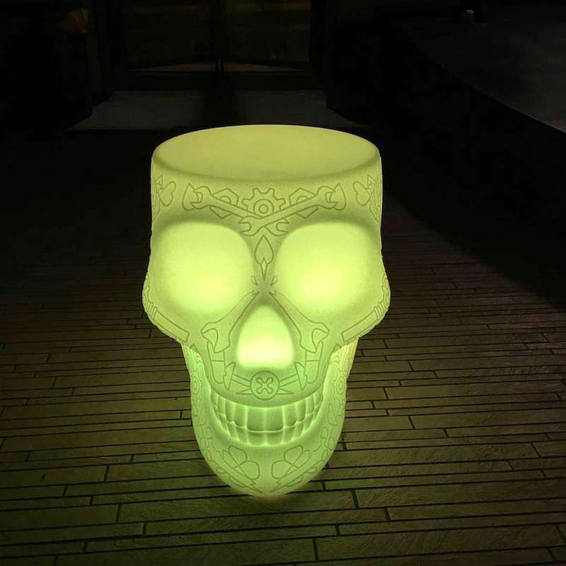 LÁMPARA DE MESA AUXILIAR Y TABURETE MÉXICO RECARGABLE LED