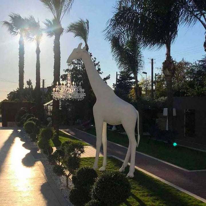 JIRAFA ENAMORADA XL AL AIRE LIBRE