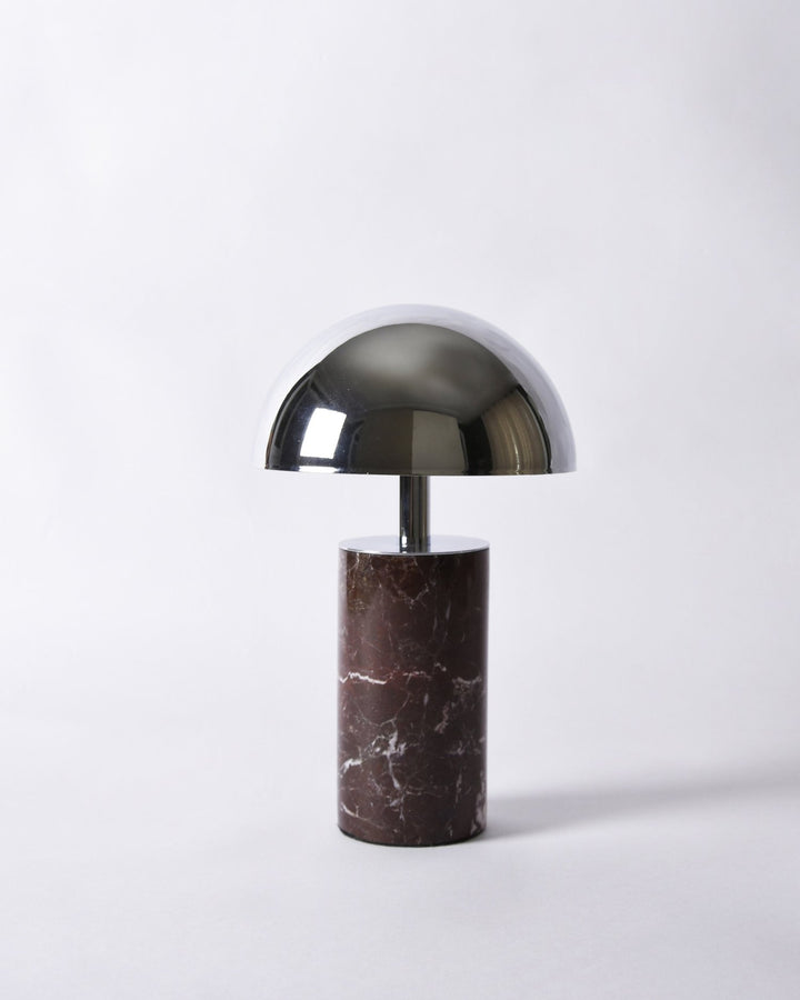 LÁMPARA DE MESA TITAN