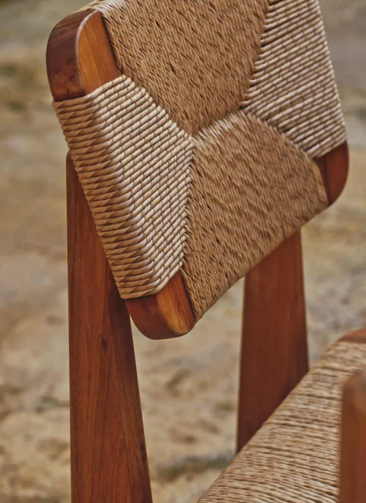 SILLA DE COMEDOR PARA EXTERIOR C-CHAIR