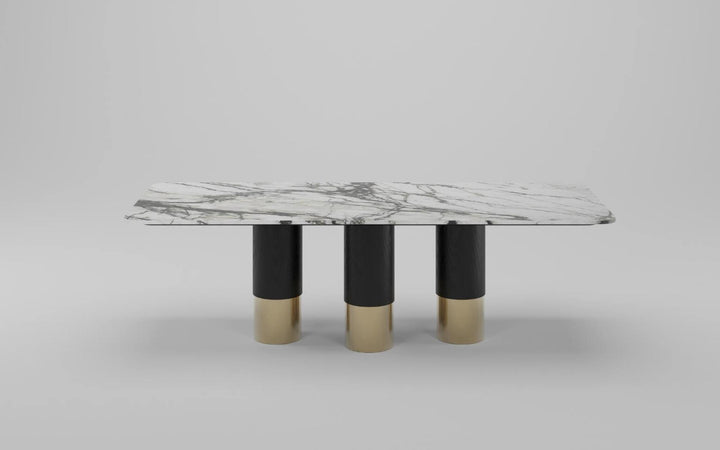 MESA DE COMEDOR FUCSIA